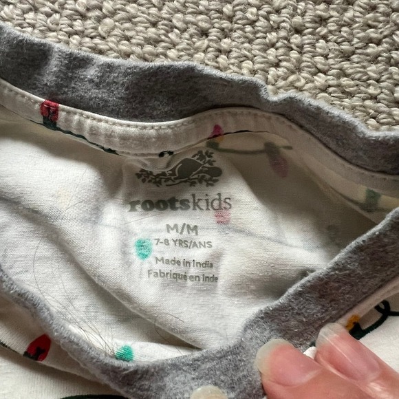 Roots Christmas Lights Multicolor Logo Two Piece Girl's Pajamas - Medium 7-8 - Picture 3 of 3